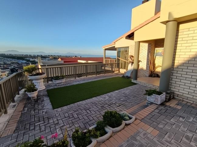 3 Bedroom Property for Sale in Seemeeu Park Western Cape
